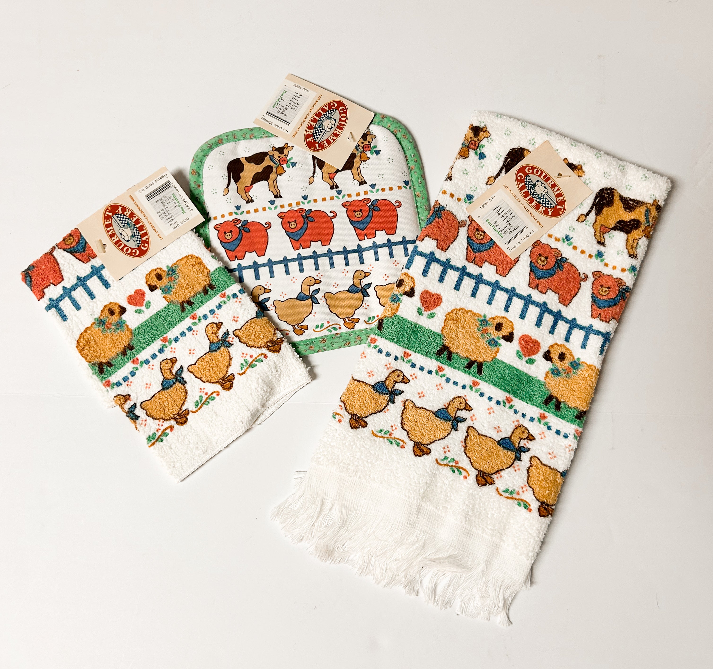 Gourmet Gallery farmhouse animal pattern linens