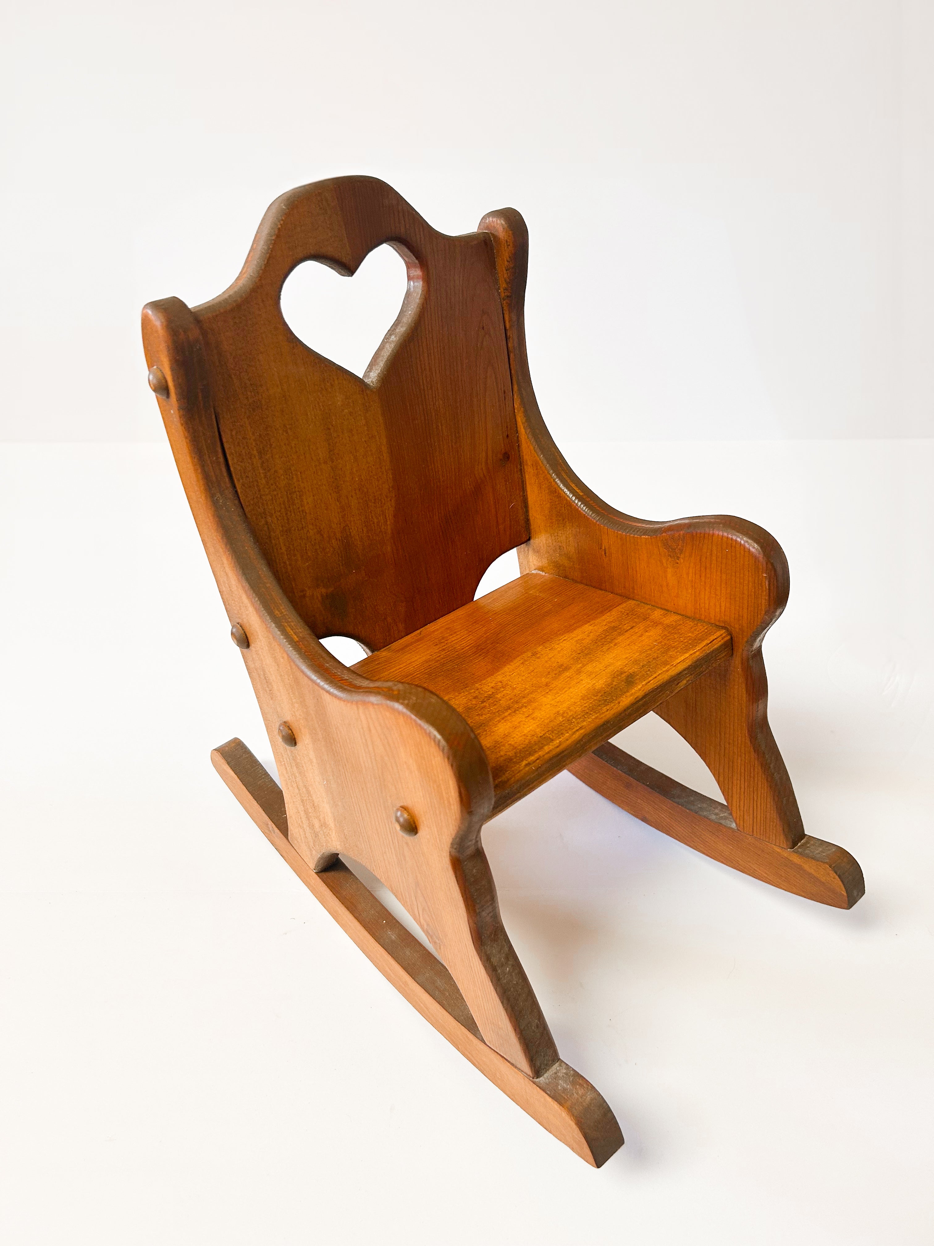 Vintage Wooden Heart Child/Doll Rocking Chair ￼
