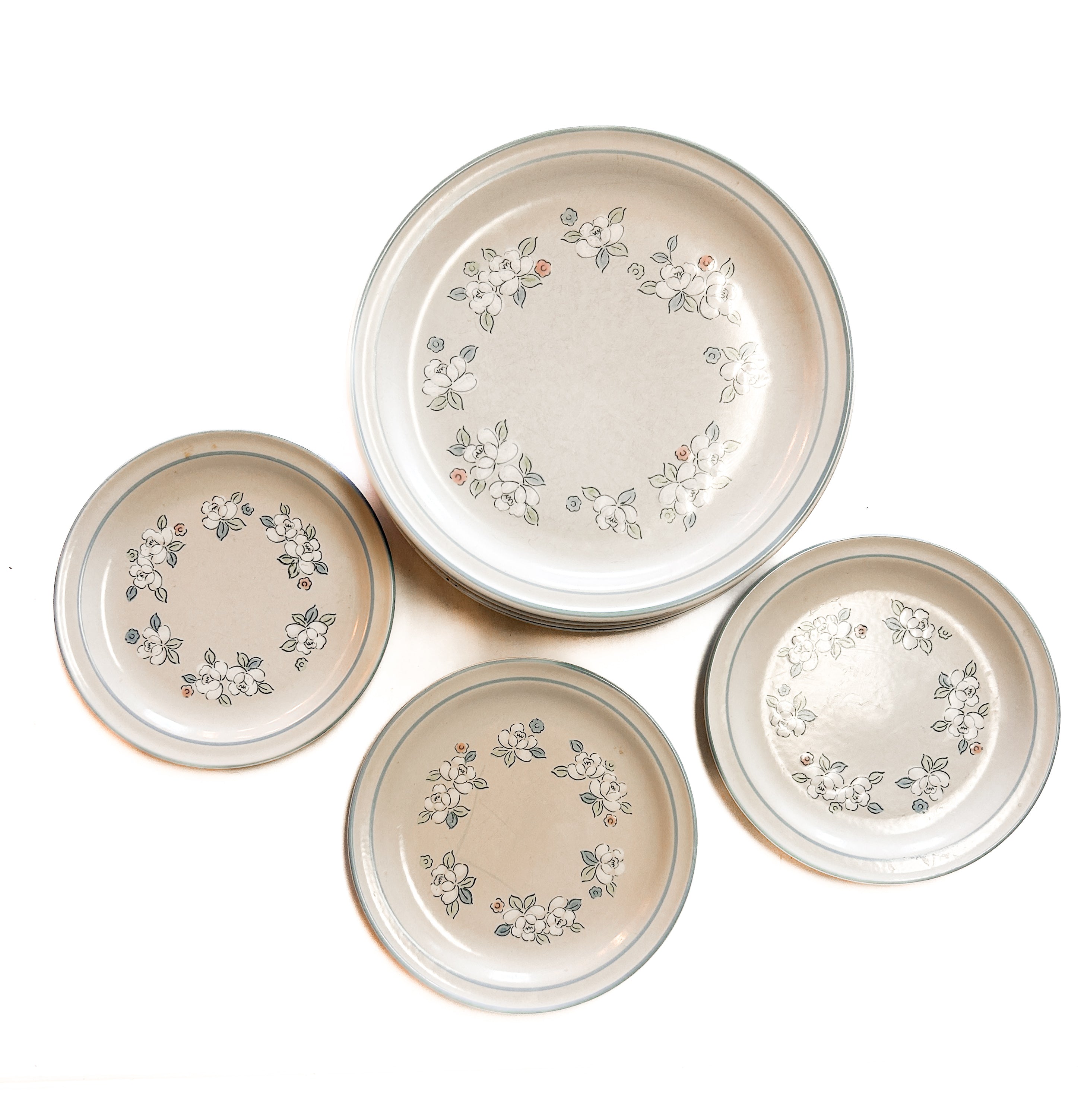 Chantilly "Fleur De Lune" Hand Decorated Hearthside Stoneware Plate Set
